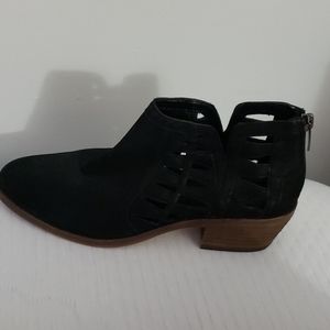 New Vince Camuto Leather Black Short Boots